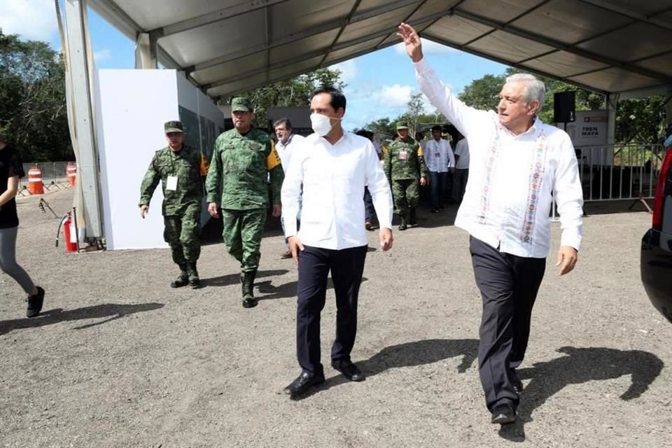 El Presidente visitó Playa del Carmen, QR.