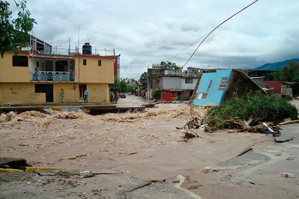 México es uno de los 10 países con más desastres ocurridos en lo que va del Siglo 21, caracterizado por eventos climáticos extremos.