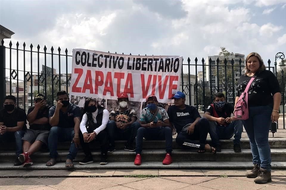 Integrantes del 'Colectivo Libertario Zapata Vive'.