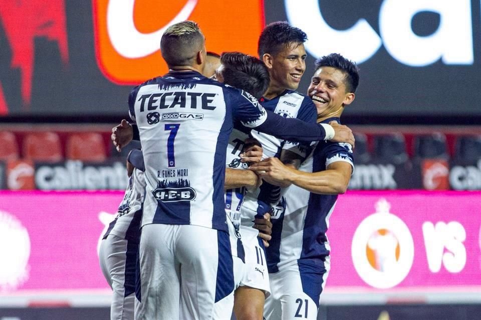 Rayados celebró el gol del triunfo marcado por Nico Sánchez.