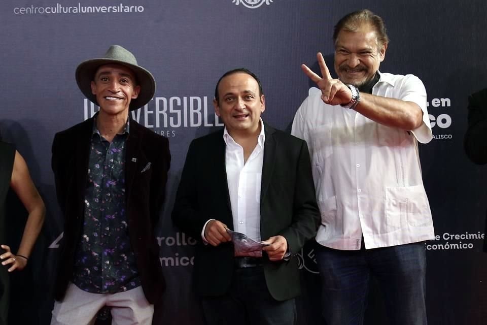 Celebridades como Roberto Sosa, Lalo España y Joaquín Cosío fueron protagonistas de la primer alfombra roja en el Estado en tiempos de pandemia.