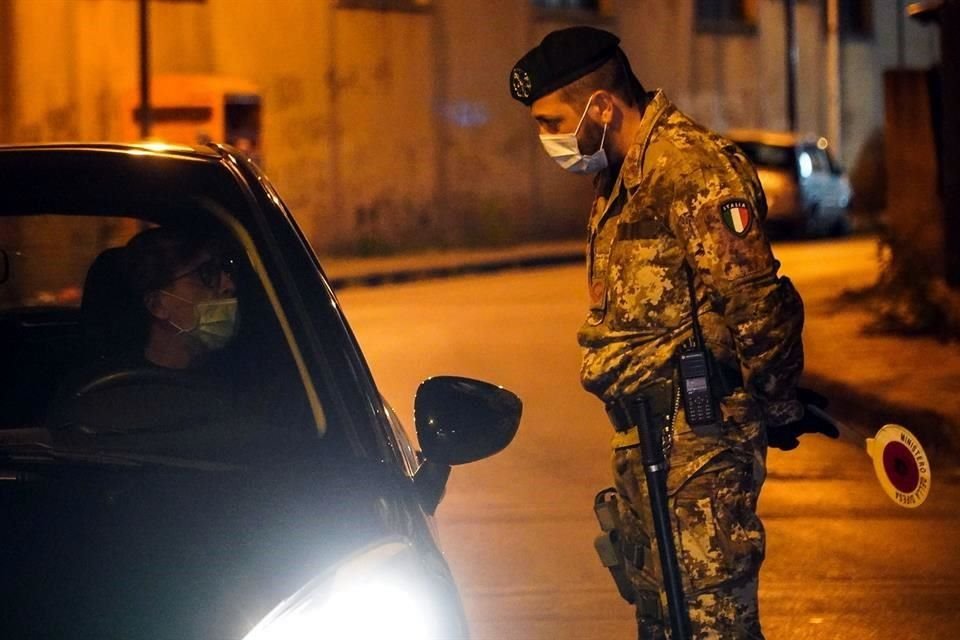 El toque de queda afectará a 5.8 millones de habitantes, quienes sólo podrán saltarse la medida en caso de emergencia o por trabajo.