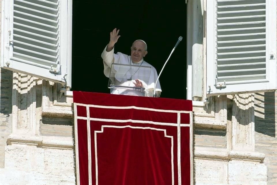 En algunas regiones, como América Latina, donde el catolicismo tiene una notoria influencia, las palabras del Papa generaron controversia.