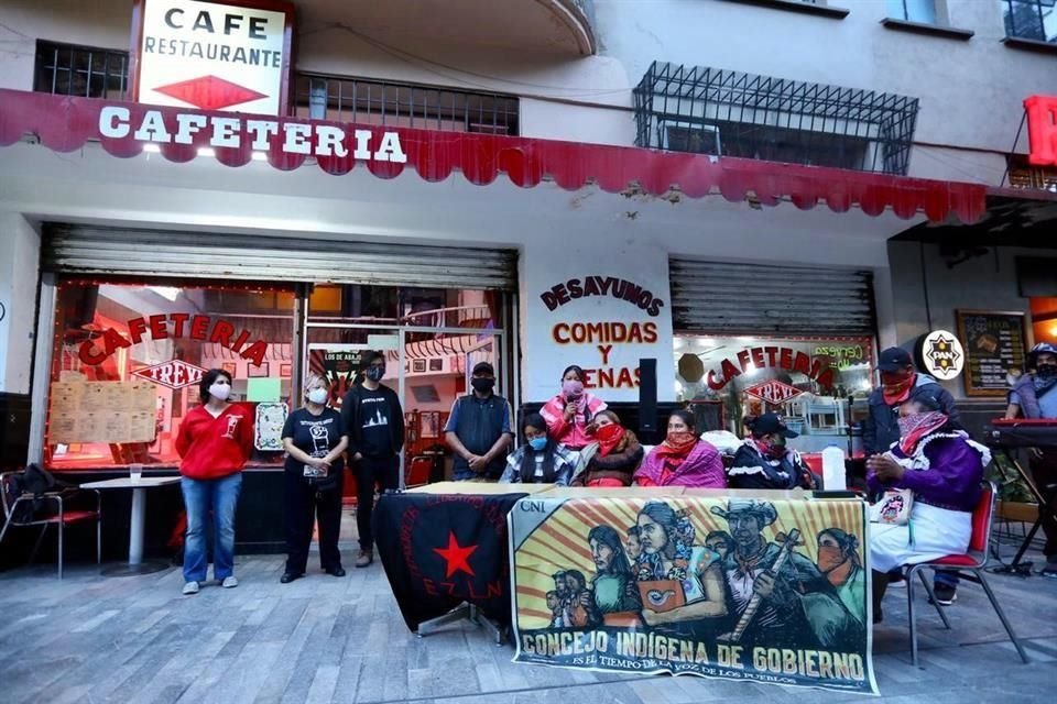 Con conferencias de prensa y música en vivo, fue despedido el inmueble.