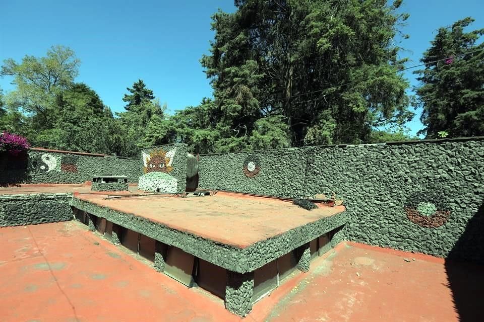 La casa-estudio, ubicada en Calzada de las Águilas 46, tiene 586 metros cuadrados de construcción y mantiene un buen estado de conservación.