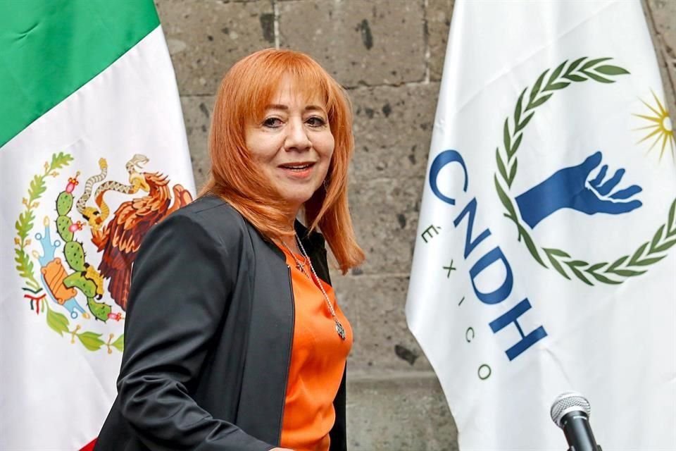 Legisladores de Oposición afirmaron que CNDH está al servicio de AMLO y calificaron a su presidenta, Rosario Piedra, como una sinvergüenza.