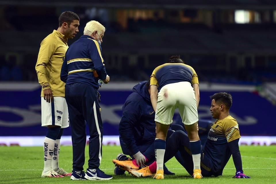 Alfredo Talavera se lesionó en el calentamiento, previo al duelo ante Cruz Azul.