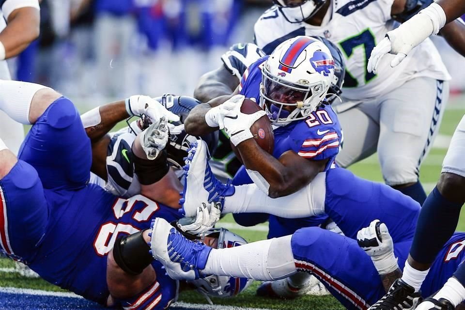 Los Bills de Buffalo vencieron 44-34 a los Halcones Marinos.