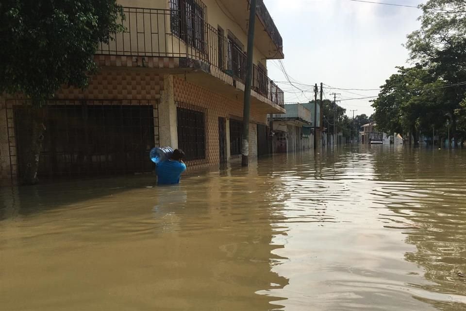 Así lucía este domingo la inundación en Macuspana, Tabasco.