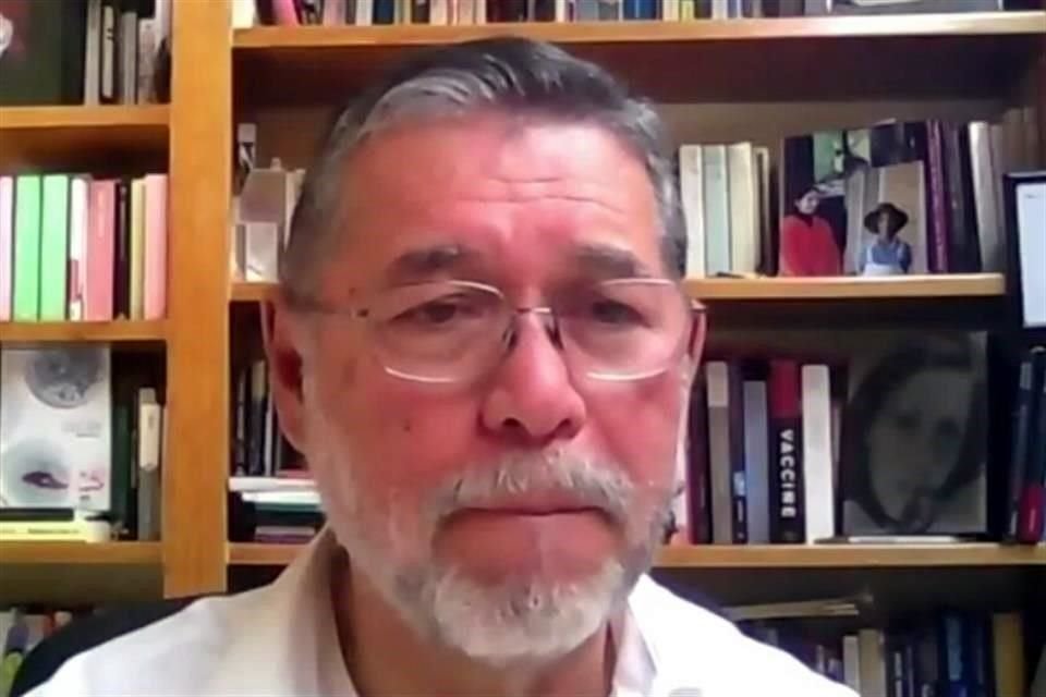 Mauricio Rodríguez Álvarez, académico de la Facultad de Medicina e integrante de la Comisión Universitaria para la Atención de la Emergencia del Coronavirus.