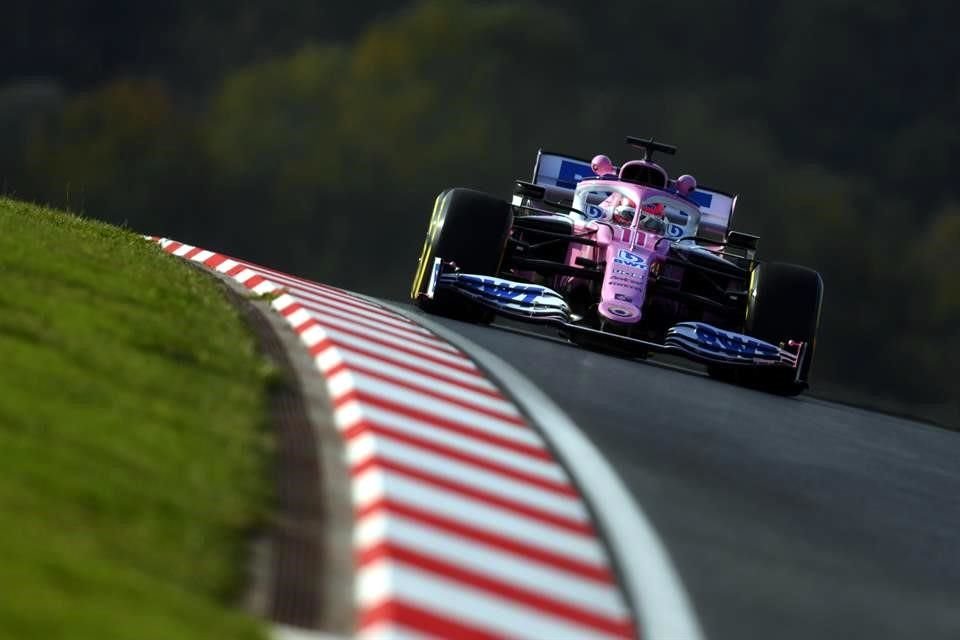 Checo Pérez consideró que la pista de Estambul ha mejorado, pero no a un nivel óptimo.