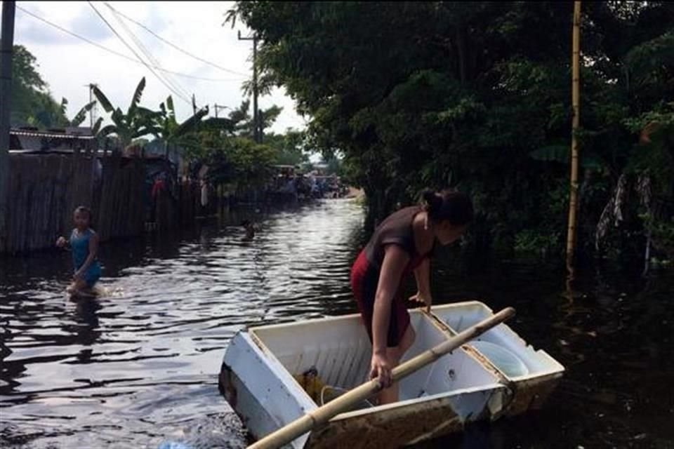 Así lucen las inundaciones en la Colonia Caparroso, en Tabasco.