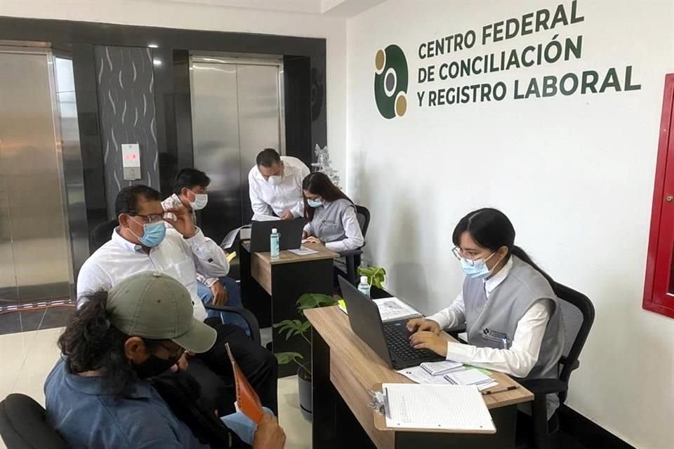 Los sindicatos que registraron la solicitud antes del 1 de mayo, podrán realizar la consulta de legitimación en los siguientes dos meses, una vez que sean autorizadas.