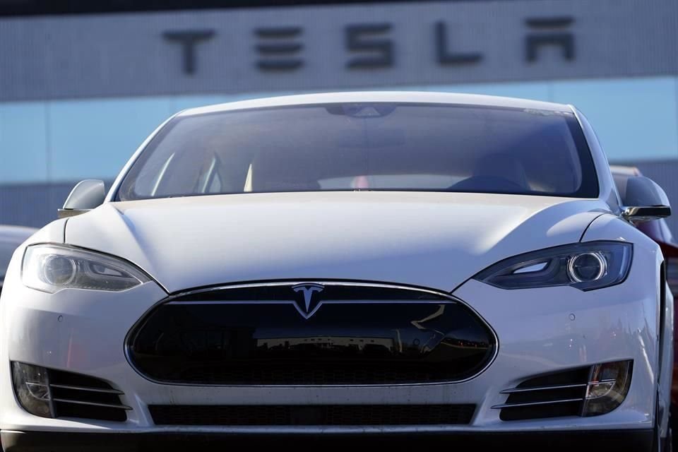 Tesla tiene ahora una capitalización de mercado de 479 mil millones de dólares.