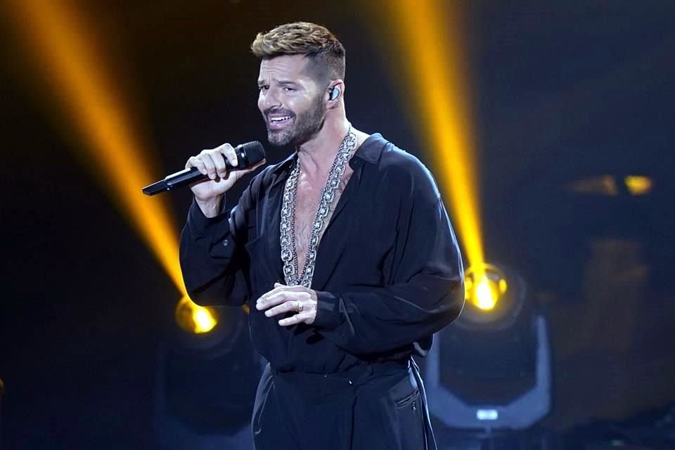 Ricky Martin cautivó con el tema 'Recuerdo'.