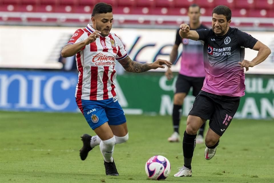 Alexis salió lesionado tras una dura entrada del uruguayo, en un amistoso Tri Sub 23 contra Cruz Azul.