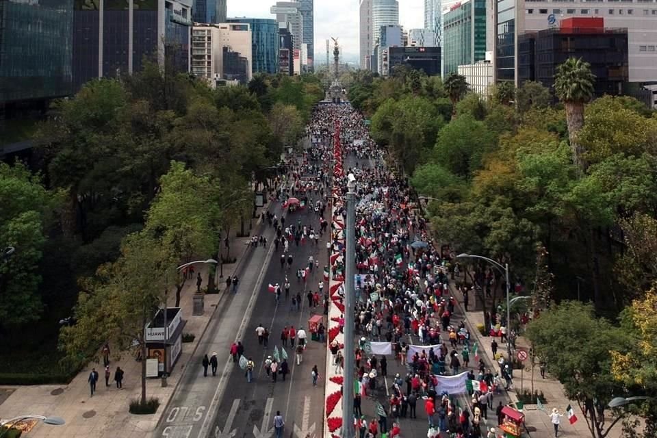 Conteos preliminares de la Policía de la CDMX reportan 6 mil asistentes a la marcha.