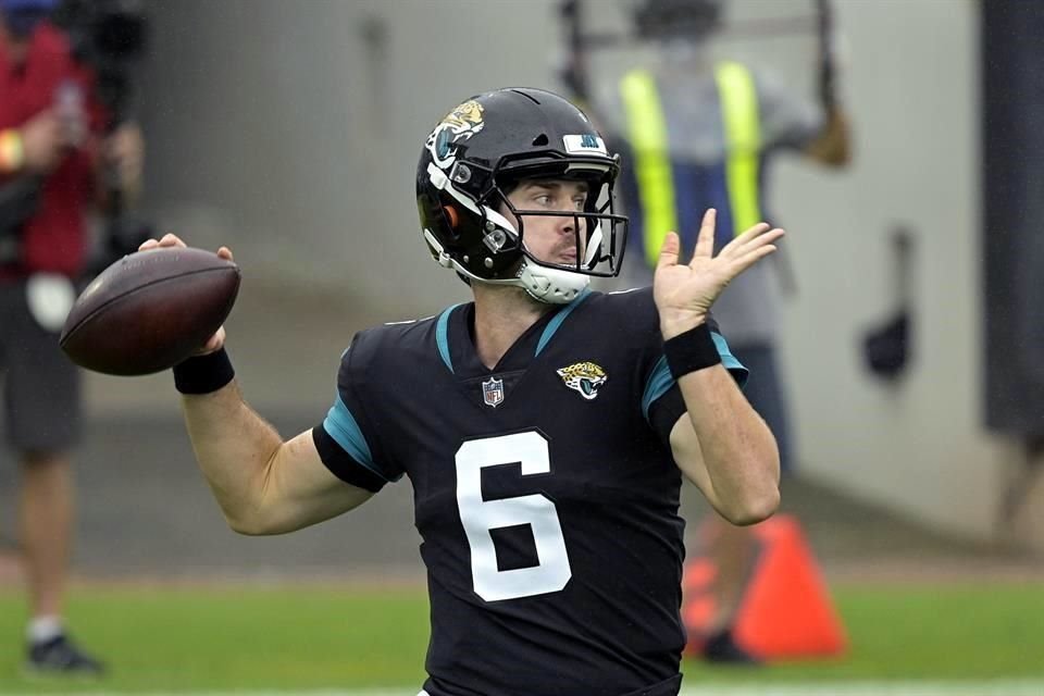 Jake Luton sufrió 4 intercepciones y Jacksonville sufrió su novena derrota de la campaña.