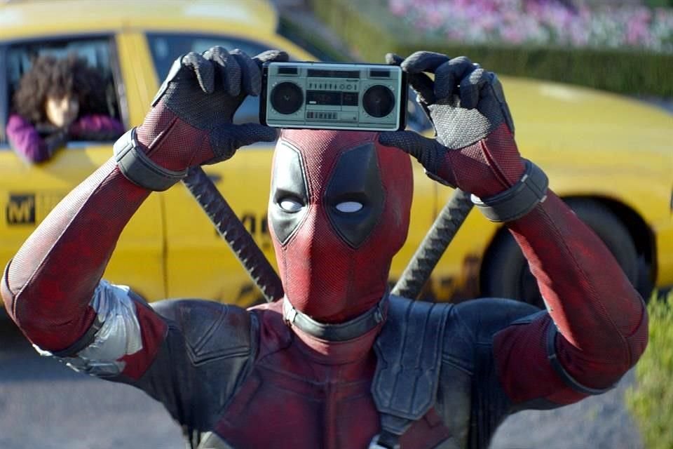 'Deadpool 3' ha recibido luz verde para que comience su preparación, en la cual se contemplan nuevos guionistas.