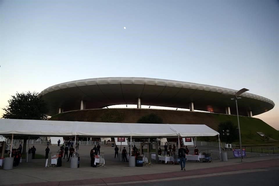 El Estadio Akron recibió la visita de aficionados que no tenían boleto.