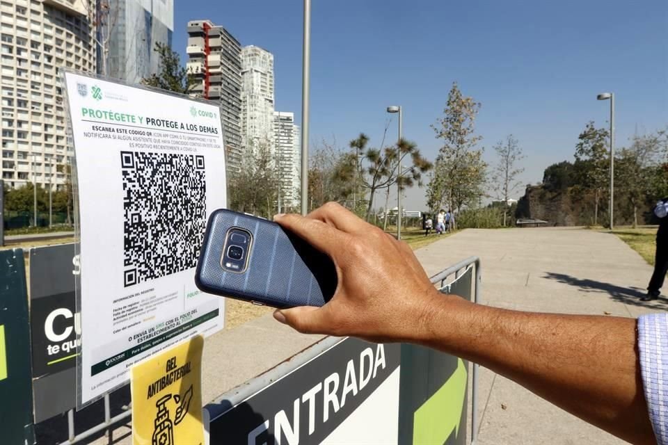 A partir de la próxima semana, el QR será ampliado para su aplicación en supermercados, tiendas de autoservicio y farmacias, indicó hoy la Jefa de Gobierno, Claudia Sheinbaum.