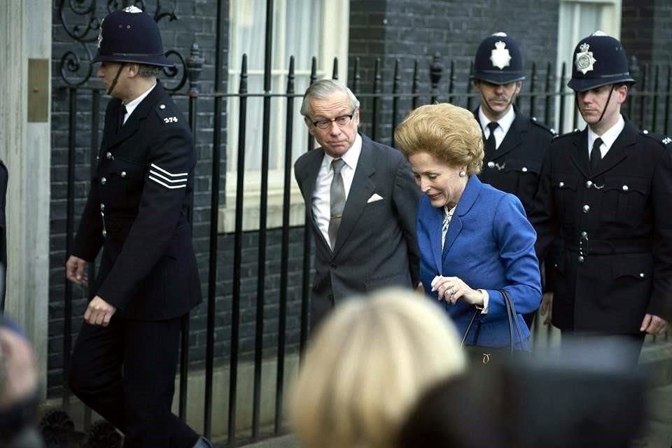 Otra de las cuestiones que el show de Netflix no retrata con mucha fidelidad es la ríspida relación entre Primera Ministra Margaret Thatcher y la Reina Isabel II.