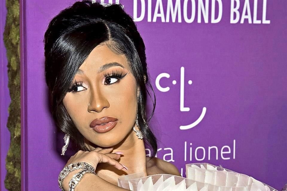 A sus 28 años y con una hija de dos años y medio, Cardi B ha comenzado a reconocerse como un modelo para mucha gente, aunque aun no se siente cómoda con el término 'activista'.