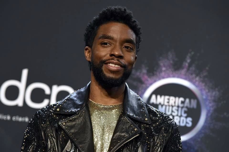 El actor Chadwick Boseman, fallecido en agosto, recibirá homenajes póstumos en un especial de MTV y en los Gotham Awards.