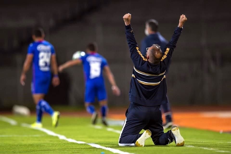 La canción retumbó en el Olímpico Universitario tras la goleada a Cruz Azul.