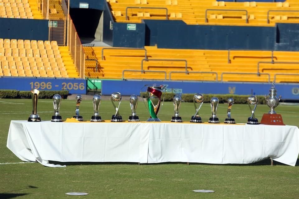 En el evento se colocaron los títulos obtenidos por el club felino.