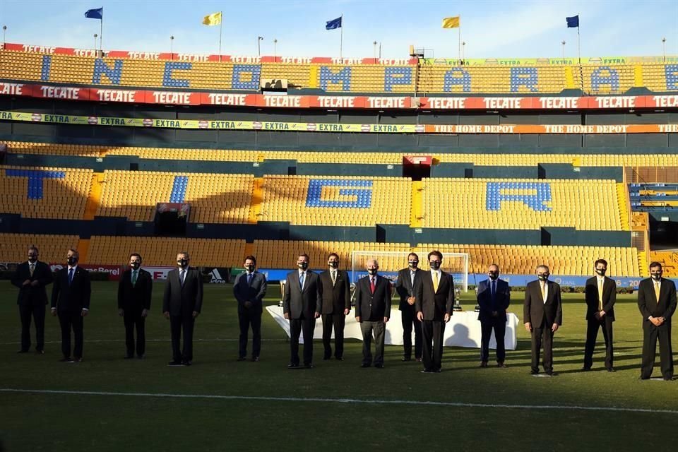 El Rector de la UANL confirmó la remodelación del Estadio Universitario.