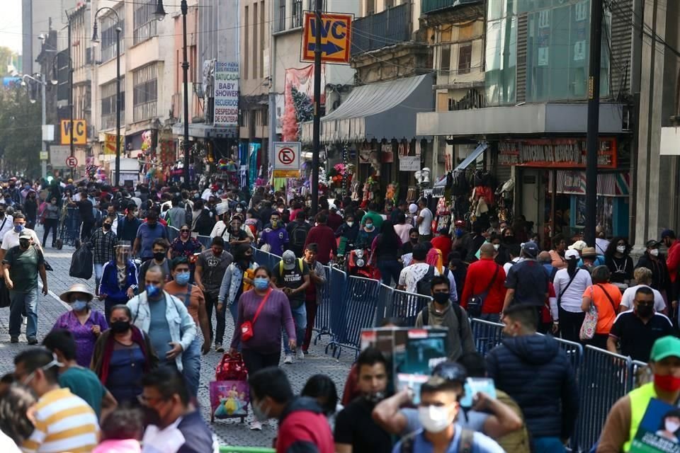 En su informe semanal, la Jefa de Gobierno Claudia Sheinbaum, evitó dar un color de semáforo y únicamente dijo que la Ciudad se encuentra en 'alerta por Covid-19'.