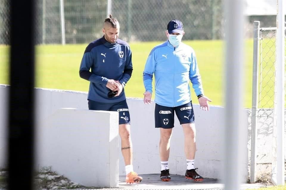 El nuevo entrenador se presentó esta mañana en El Barrial.