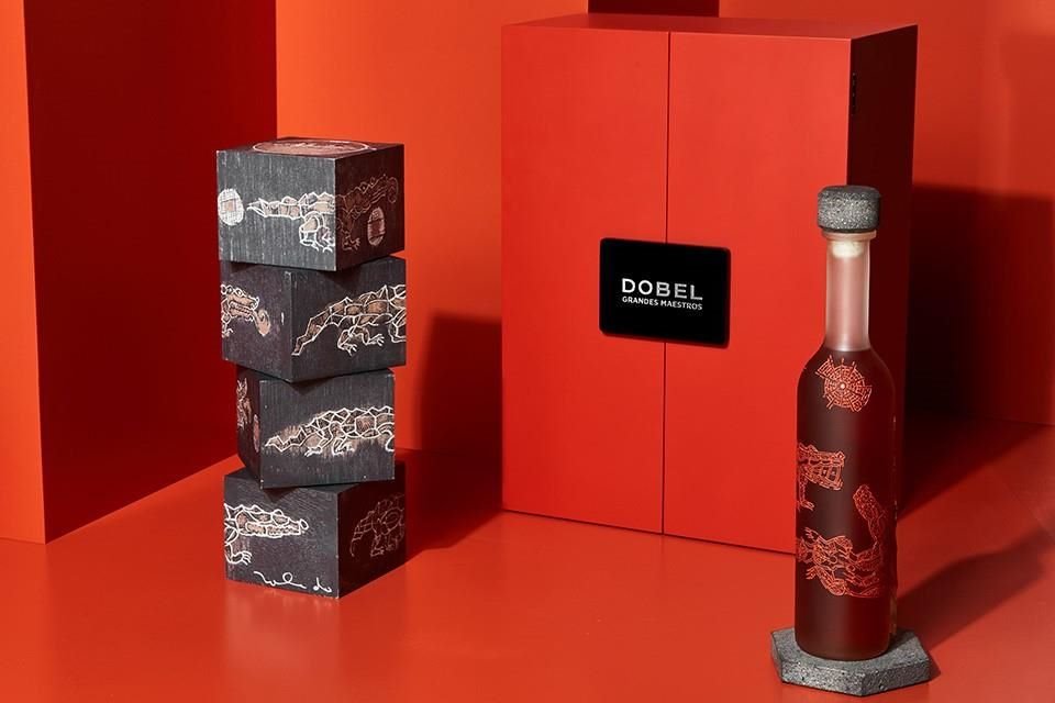 La colección exclusiva de Dobel Grandes Maestros conjuga la maestría de su tequila con el legado que han dejado grandes artistas mexicanos.