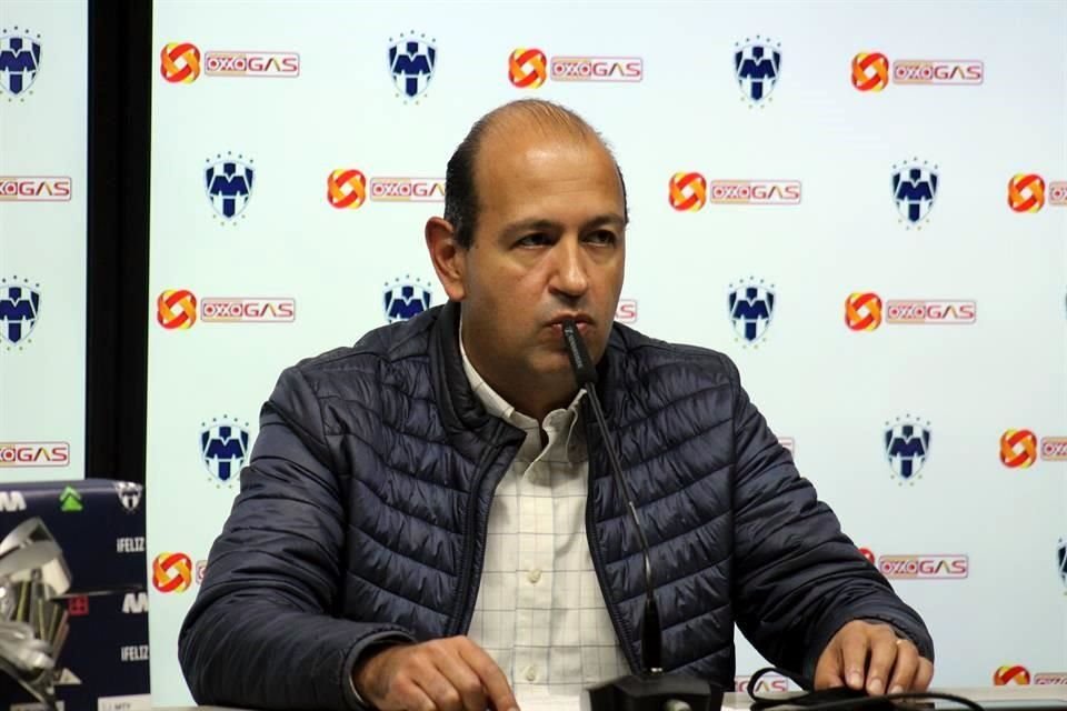 Pedro Esquivel, vicepresidente ejecutivo de Rayados, estuvo en el anuncio.