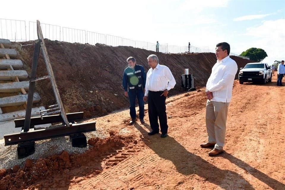 El Mandatario federal acudió a Palenque a supervisar las obras del Tren Maya.