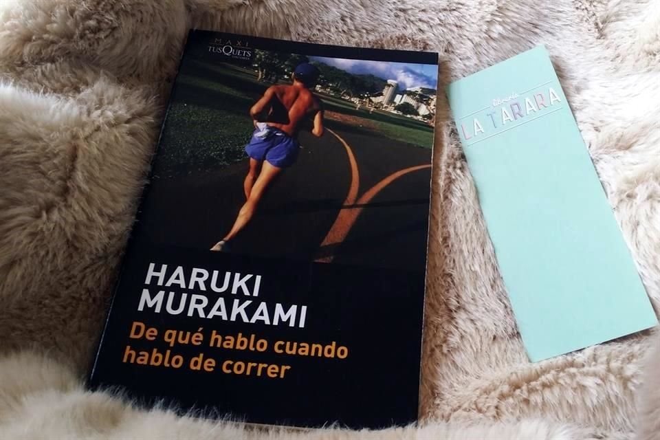 Murakami comparte su afición y experiencia de corredor-escritor en nueve relatos inunados de pensamientos y reflexiones personales.