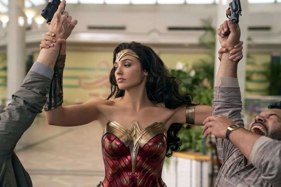 'Wonder Woman' se anotó máximos récords en fin de semana de estreno en streaming y cines.