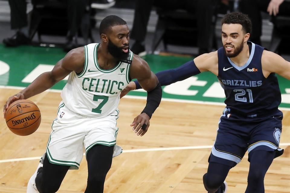 Jaylen Brown fue la figura del partido.