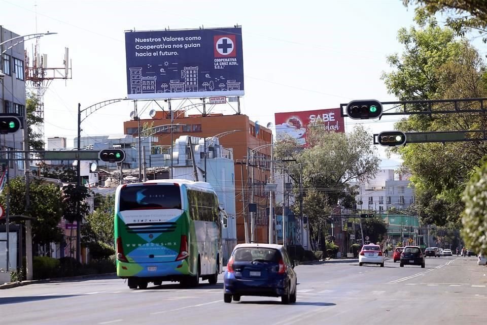 En 2020 se abandonó retiro de estructuras ilegales, según expertos.