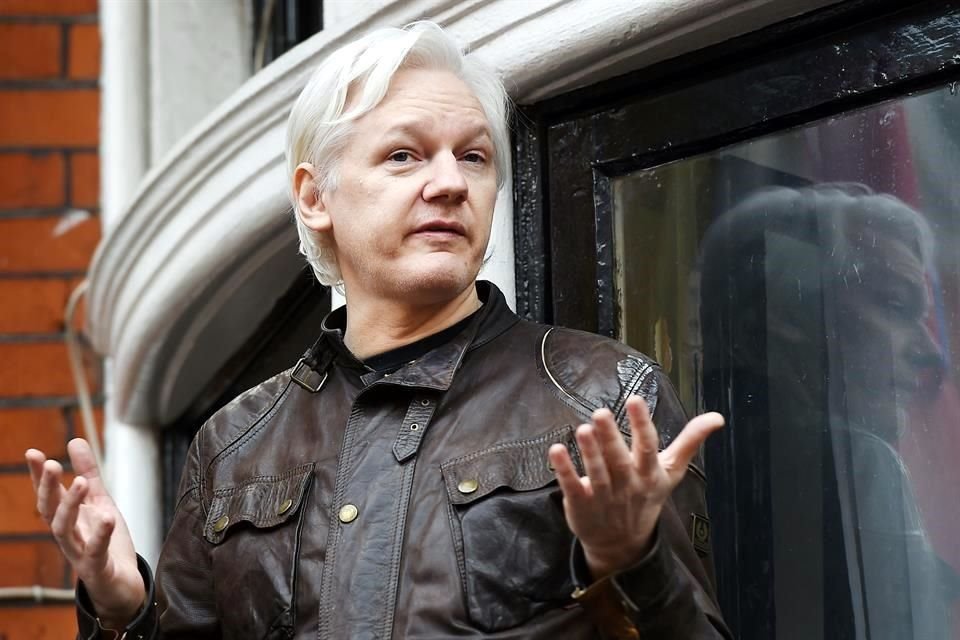 Una jueza de Reino Unido negó la extradición a EU del cofundador de Wikileaks, Julian Assange; EU tiene 14 días para apelar el fallo.