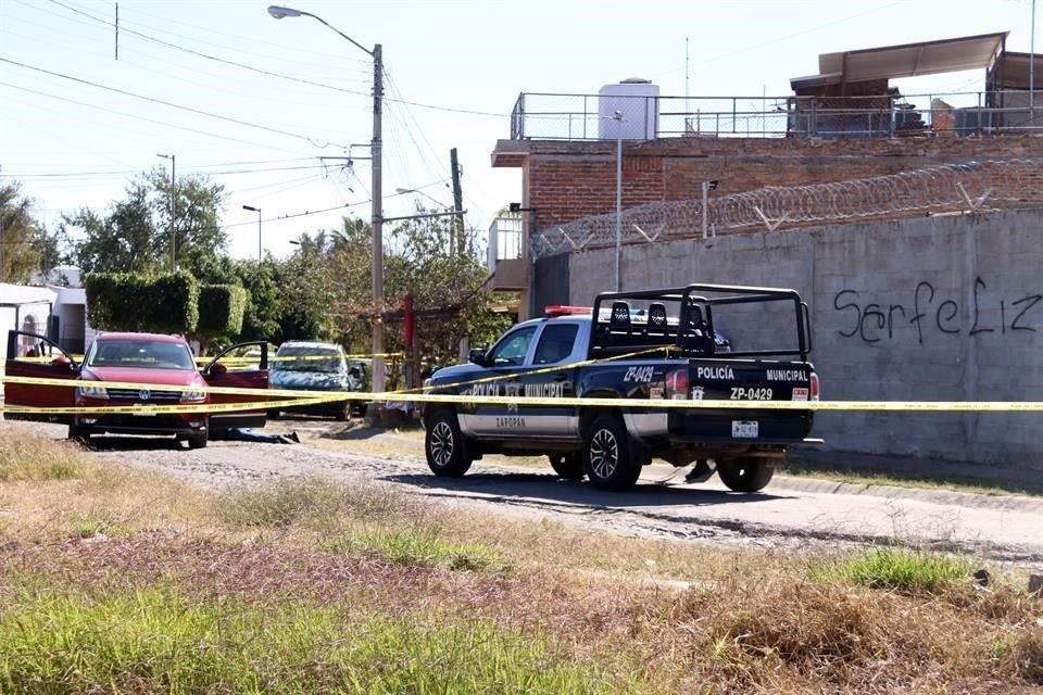 Uno de los crímenes de ayer fue en la Colonia Jardines del Valle, en el Municipio de Zapopan.