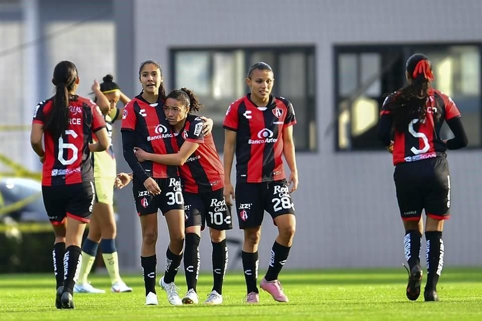 De la mano de Alison González, las Rojinegras vencieron a domicilio 1-2 al América con un doblete de la delantera.