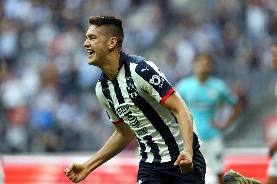 César Montes llega a 200 partidos este sábado si juega ante América.