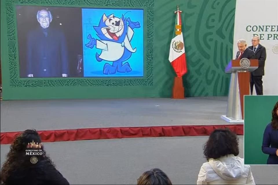 En la conferencia del Presidente fue proyectada la imagen de Benito Bodoque, de la serie Don Gato y su Pandilla.