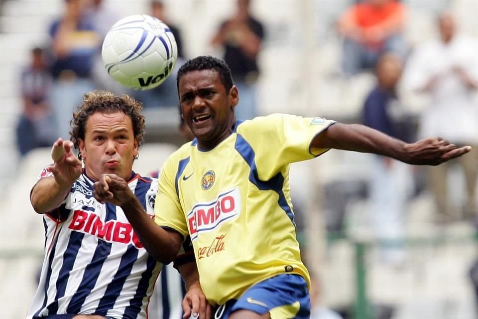 Baños llegó a Rayados procedente del Atlante y jugó con los albiazules del Apertura 2004 al Clausura 2007.