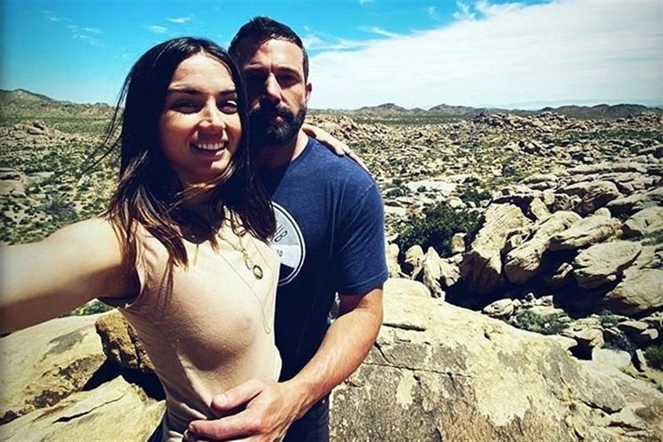 De acuerdo con varios medios, los actores Ben Affleck y Ana de Armas terminaron su relación romántica después de casi un año juntos.