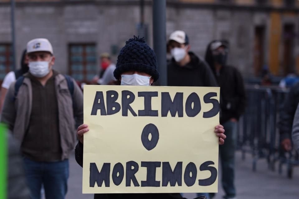 Falta de programas económicos para atenuar estragos de pandemia favoreció crecimiento de desigualdad social, según estudio de Sí por México.