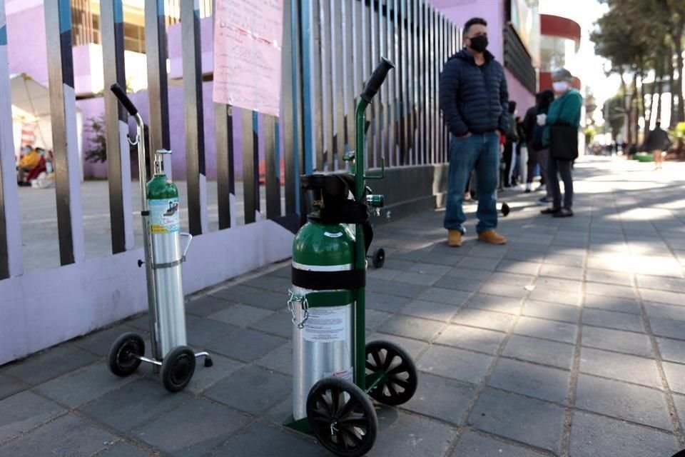 Las autoridades indicaron que por cada tanque devuelto se podría enviar a una persona a casa y liberar una cama de hospital. 