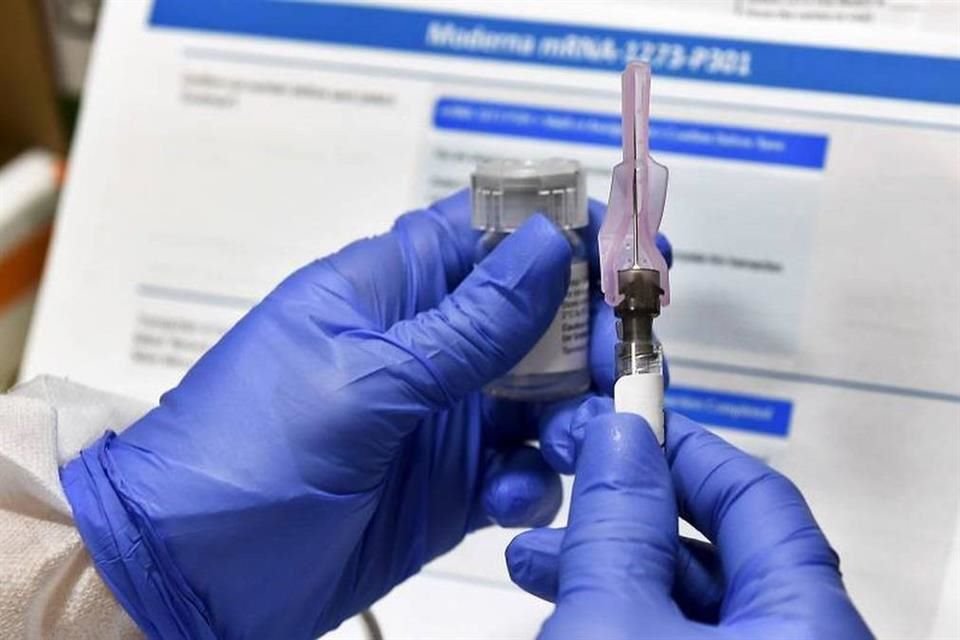 Novavax y Curevac iniciarán fase 3 de ensayos clínicos de su vacuna en el País.